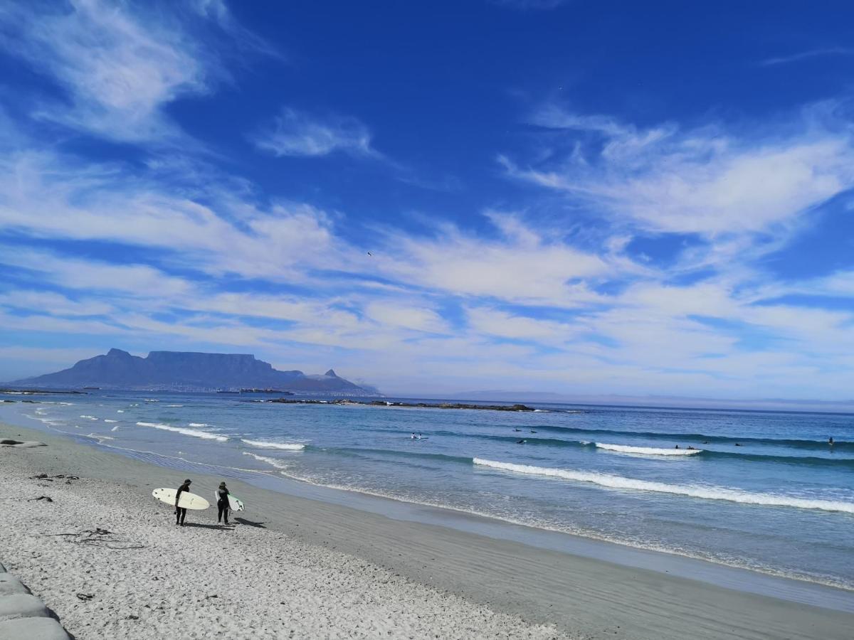 Seaside 3 Bed Unit With Views Bloubergstrand